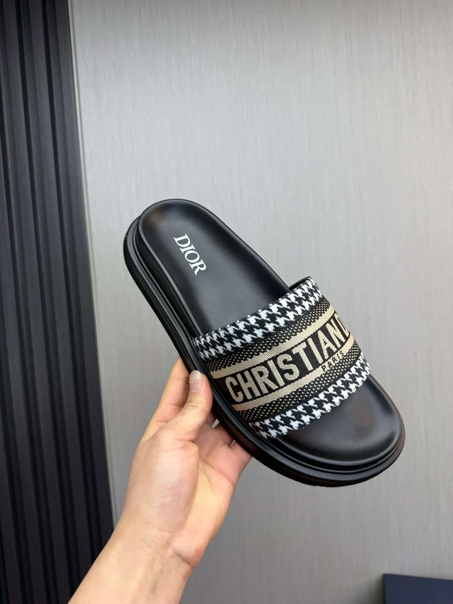 Men's shoes 260💰 Dior. Men's slippers🩴Official website 1:1 production 38-45 size 45 46 🉑️Customized original material shipped✅